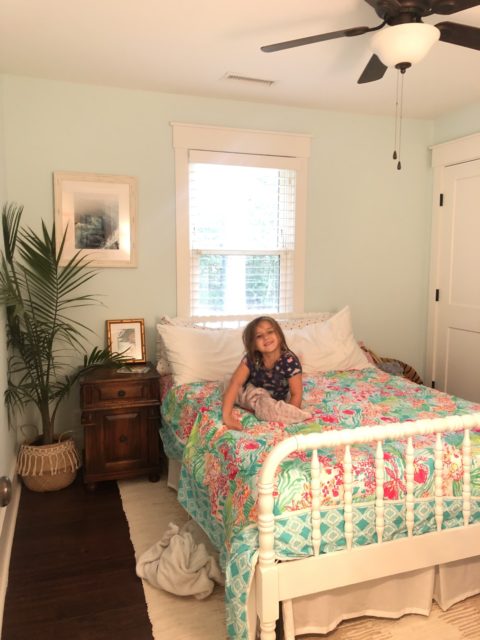 Shop Sully’s Budget “Hawaii” Room